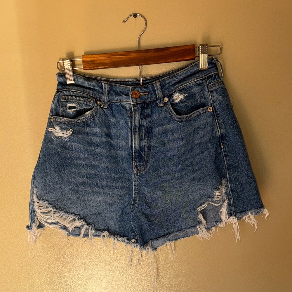 American Eagle Outfitters Frayed Hem Jean Shorts